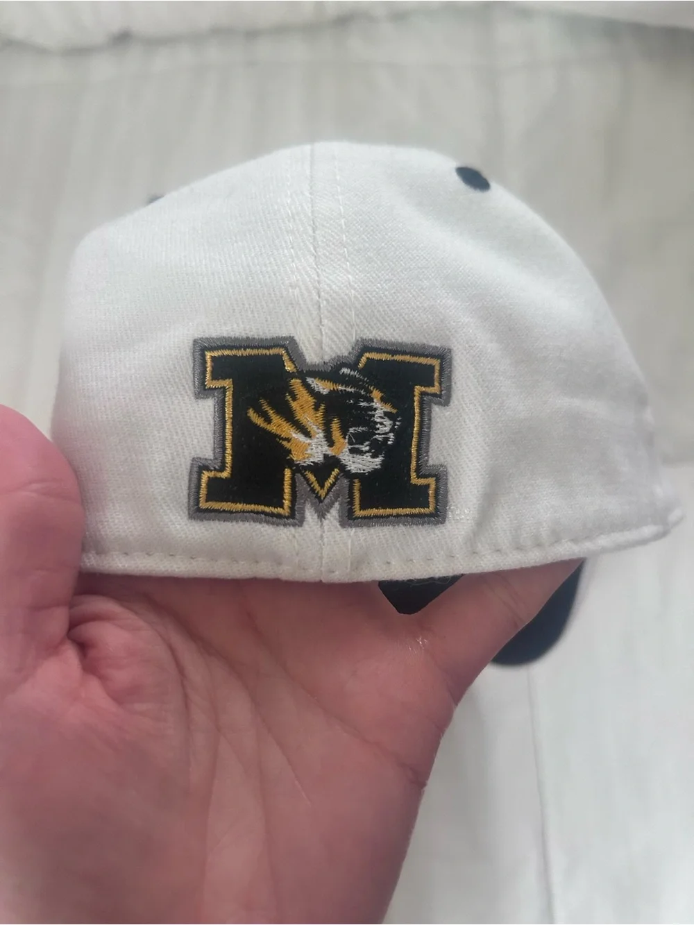 NWOT Super Cool University of Missouri Tiger Mizzou hat baseball cap fitted